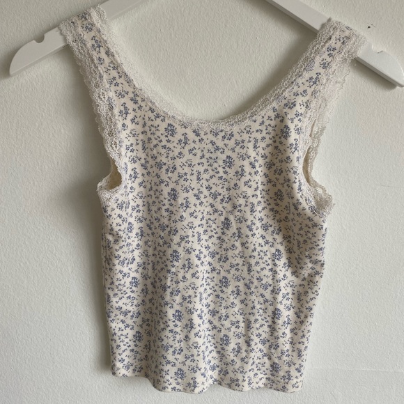 Brandy Melville Tank - Picture 4 of 4